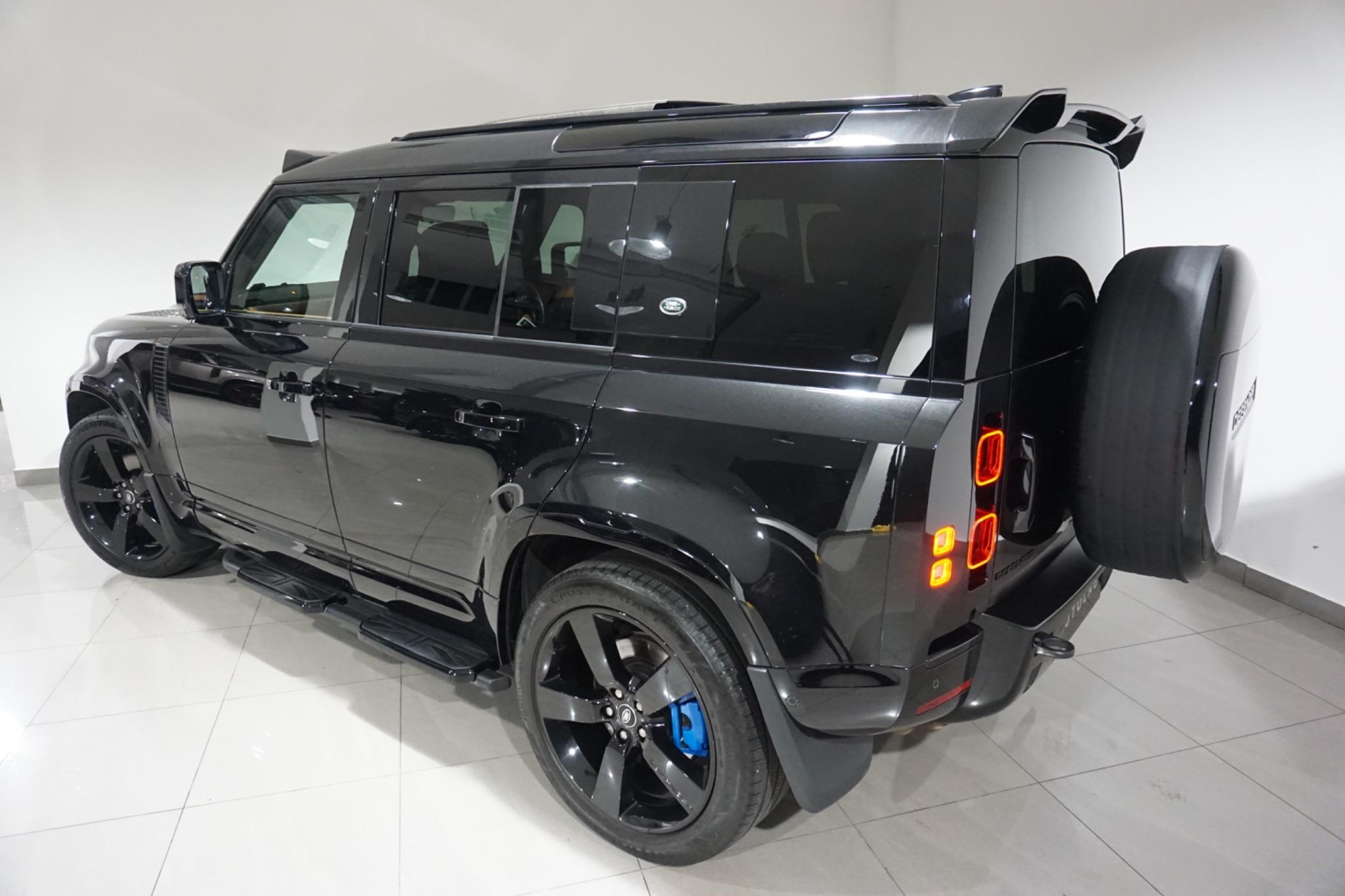 Land Rover Defender 110 3.0 D250 MHEV X-Dynamic HSE Auto 4WD Euro 6 (s/s) 5dr